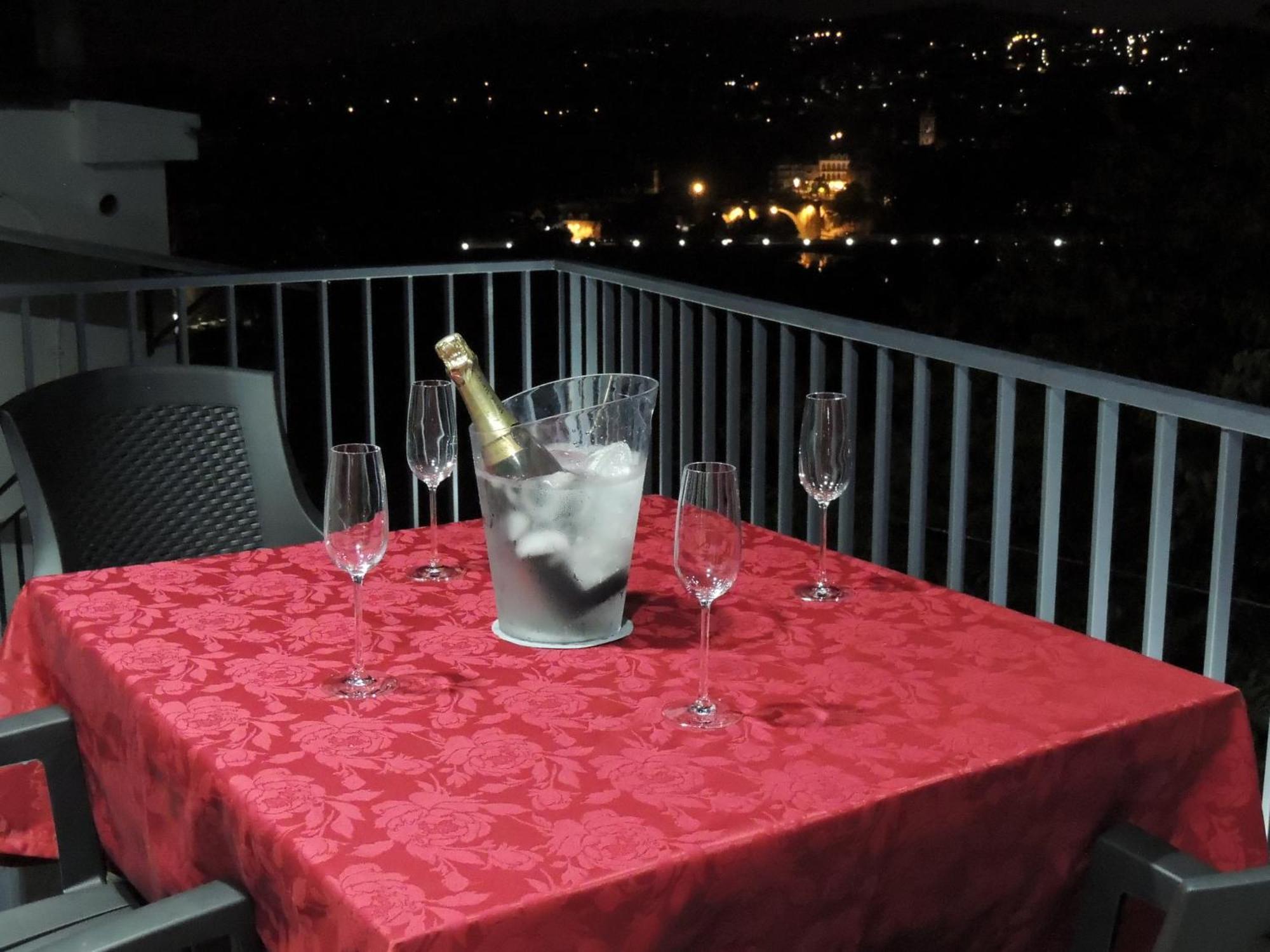 Apartamento Amarante - Vista Sao Goncalo Cameră foto